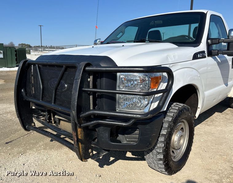 image for item DW7477 2014 Ford F250 utility bed pickup truck