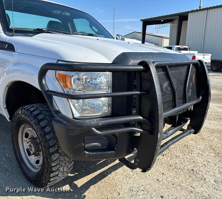 image for item DW7477 2014 Ford F250 utility bed pickup truck