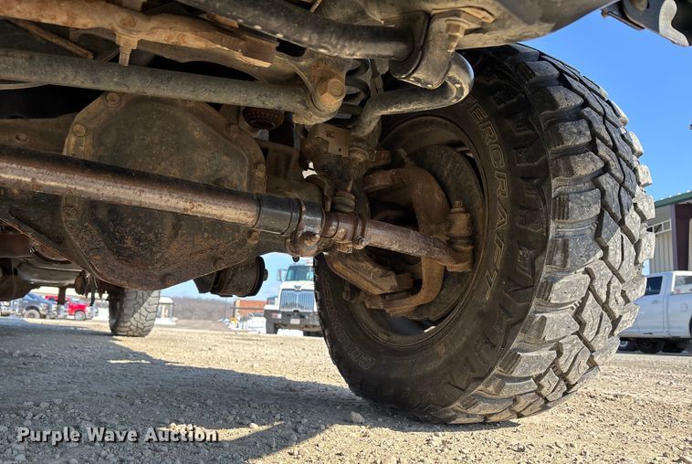 image for item DW7477 2014 Ford F250 utility bed pickup truck