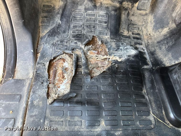 image for item DW7477 2014 Ford F250 utility bed pickup truck