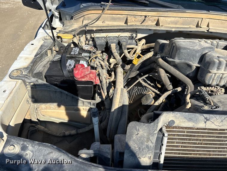 image for item DW7477 2014 Ford F250 utility bed pickup truck