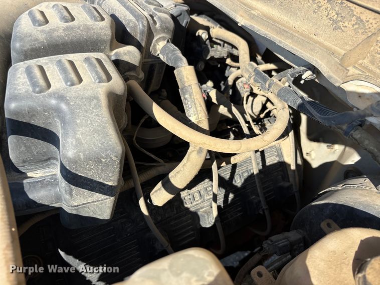 image for item DW7477 2014 Ford F250 utility bed pickup truck