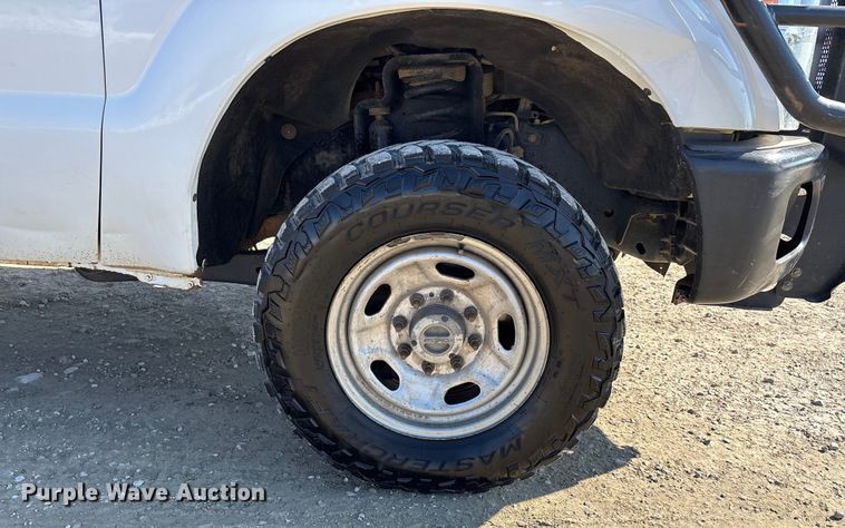 image for item DW7477 2014 Ford F250 utility bed pickup truck