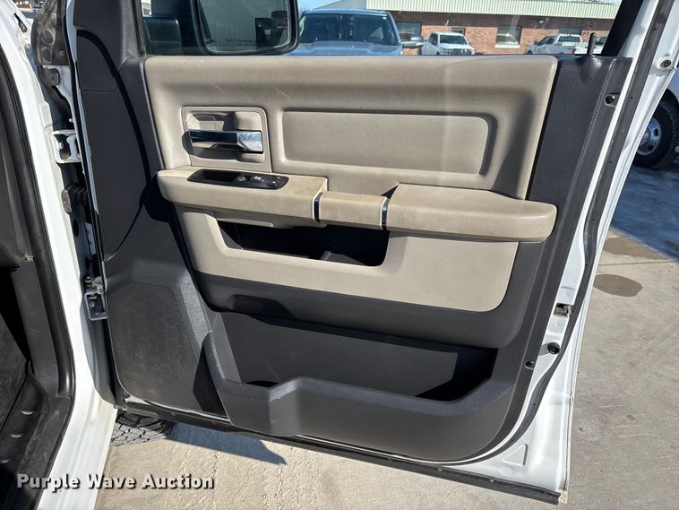 image for item DW7478 2012 RAM 1500 Ext. Cab pickup truck