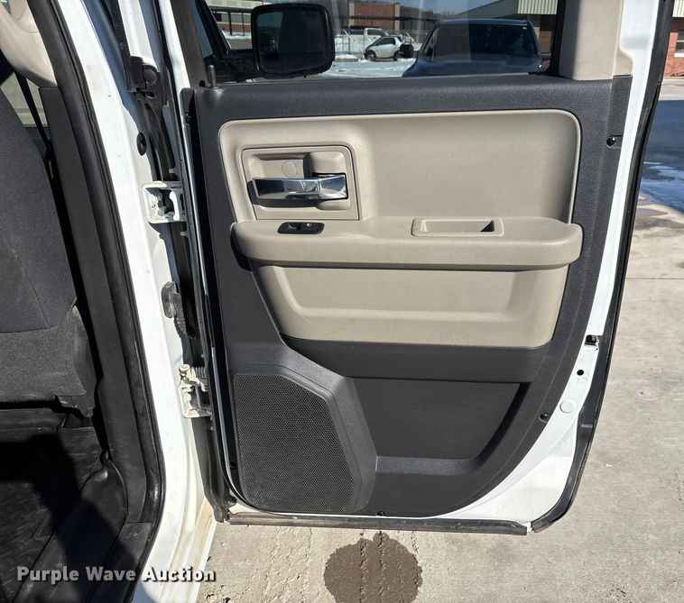 image for item DW7478 2012 RAM 1500 Ext. Cab pickup truck