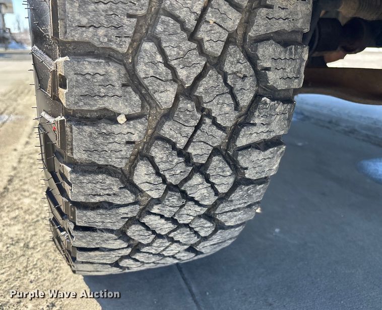 image for item DW7478 2012 RAM 1500 Ext. Cab pickup truck