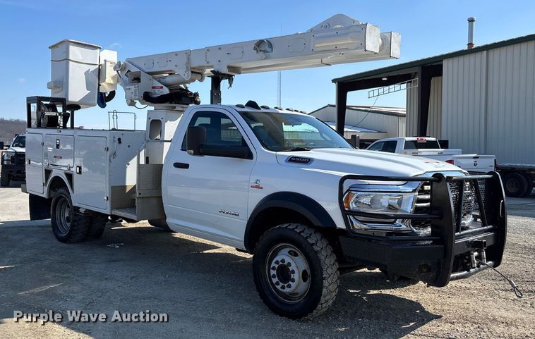 image for item DW7479 2022 RAM 5500HD bucket truck