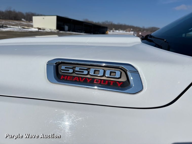 image for item DW7479 2022 RAM 5500HD bucket truck