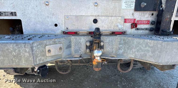 image for item DW7479 2022 RAM 5500HD bucket truck