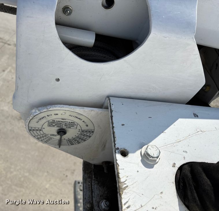 image for item DW7479 2022 RAM 5500HD bucket truck