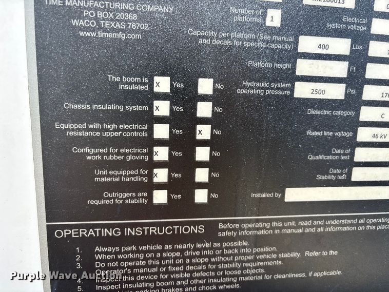 image for item DW7479 2022 RAM 5500HD bucket truck