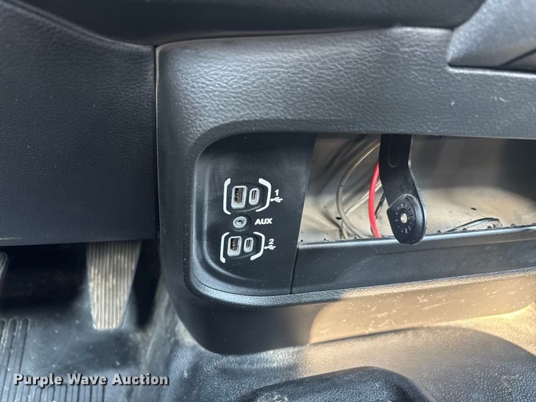 image for item DW7479 2022 RAM 5500HD bucket truck