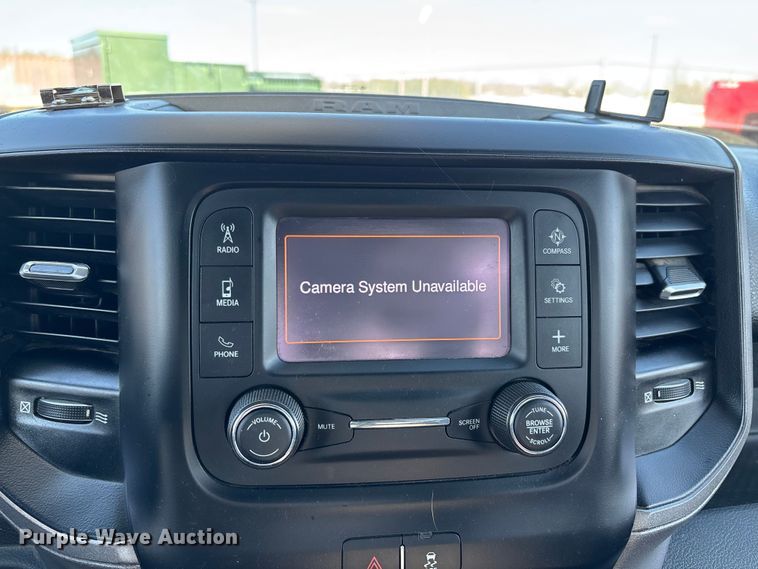 image for item DW7479 2022 RAM 5500HD bucket truck