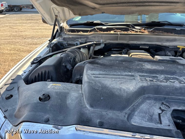 image for item DW7479 2022 RAM 5500HD bucket truck