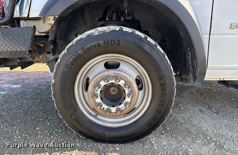 image for item DW7479 2022 RAM 5500HD bucket truck