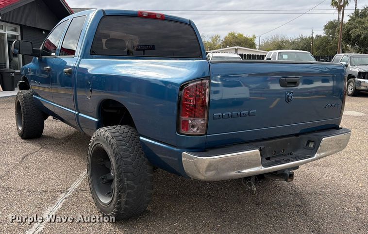 image for item DX5942 2004 Dodge Ram 2500 Ext. Cab pickup truck