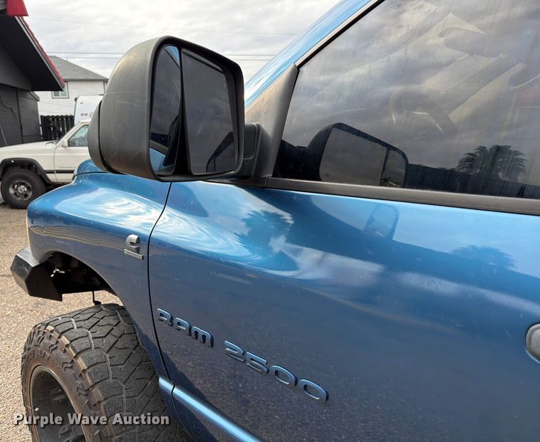 image for item DX5942 2004 Dodge Ram 2500 Ext. Cab pickup truck