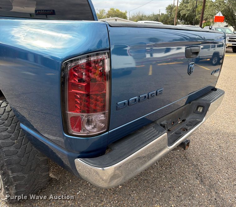 image for item DX5942 2004 Dodge Ram 2500 Ext. Cab pickup truck