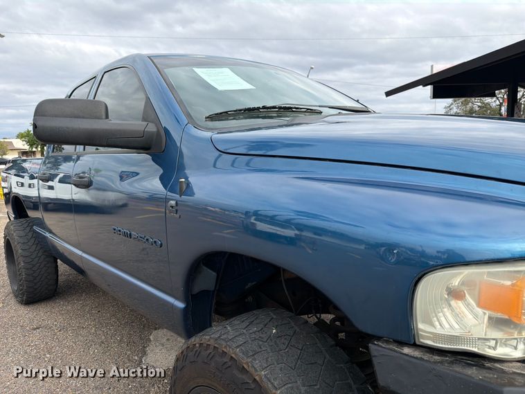 image for item DX5942 2004 Dodge Ram 2500 Ext. Cab pickup truck