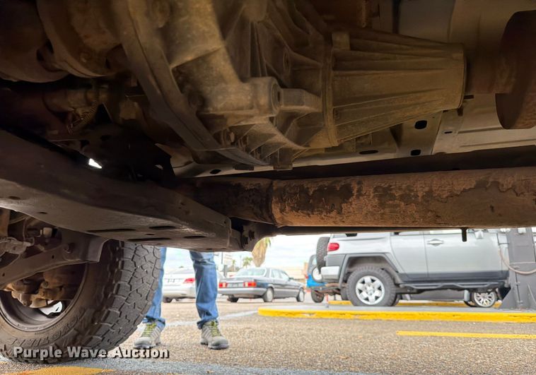 image for item DX5942 2004 Dodge Ram 2500 Ext. Cab pickup truck