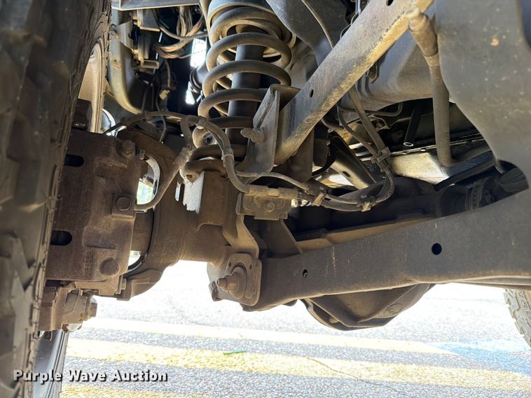 image for item DX5942 2004 Dodge Ram 2500 Ext. Cab pickup truck