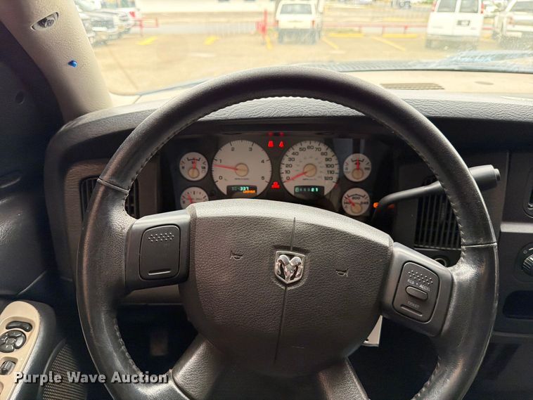 image for item DX5942 2004 Dodge Ram 2500 Ext. Cab pickup truck