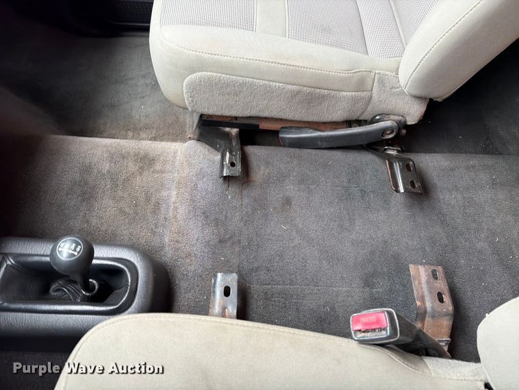 image for item DX5942 2004 Dodge Ram 2500 Ext. Cab pickup truck