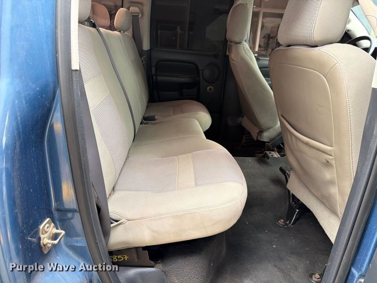 image for item DX5942 2004 Dodge Ram 2500 Ext. Cab pickup truck