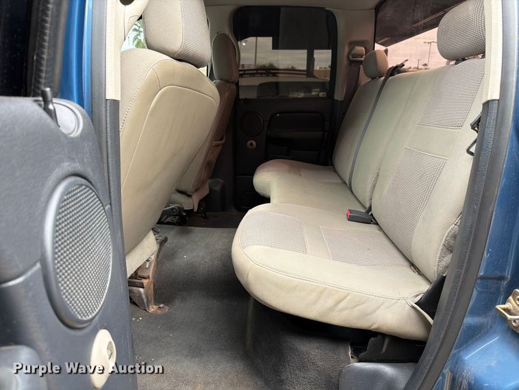 image for item DX5942 2004 Dodge Ram 2500 Ext. Cab pickup truck