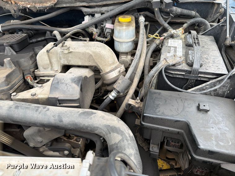 image for item DX5942 2004 Dodge Ram 2500 Ext. Cab pickup truck