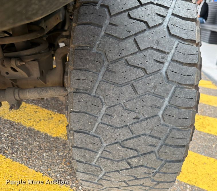 image for item DX5942 2004 Dodge Ram 2500 Ext. Cab pickup truck