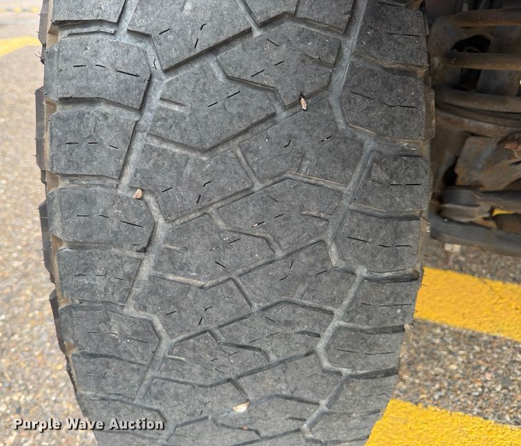 image for item DX5942 2004 Dodge Ram 2500 Ext. Cab pickup truck