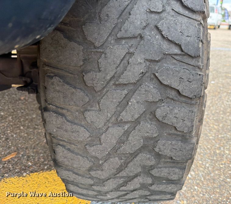 image for item DX5942 2004 Dodge Ram 2500 Ext. Cab pickup truck