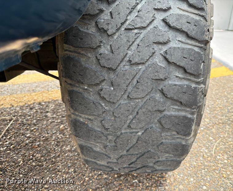 image for item DX5942 2004 Dodge Ram 2500 Ext. Cab pickup truck