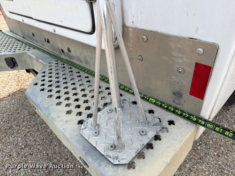 image for item DX5944 2019 Ford F250 Super Duty utility bed pickup truck