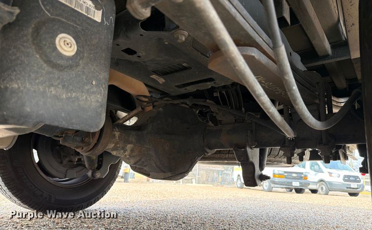 image for item DX5944 2019 Ford F250 Super Duty utility bed pickup truck