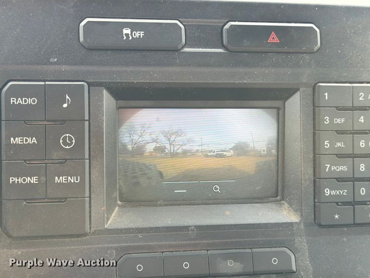 image for item DX5944 2019 Ford F250 Super Duty utility bed pickup truck