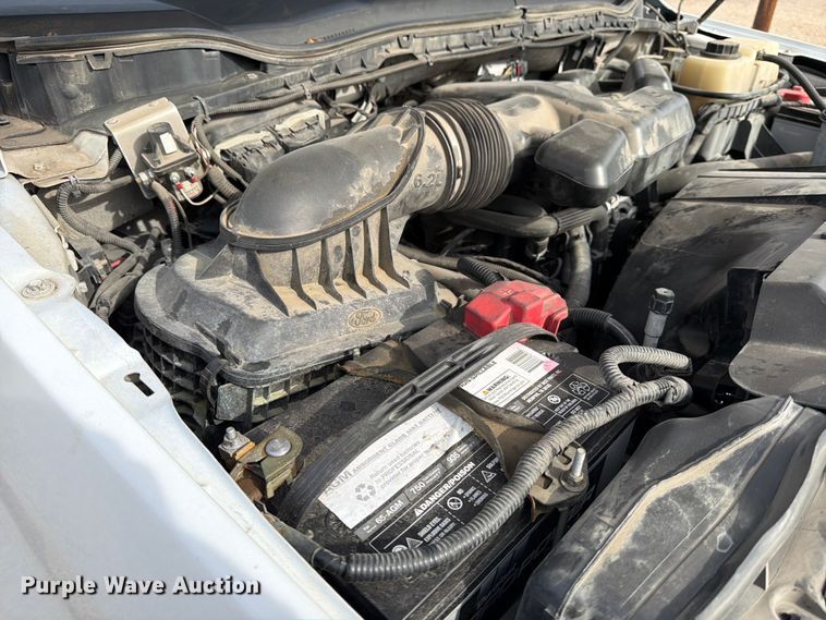 image for item DX5944 2019 Ford F250 Super Duty utility bed pickup truck