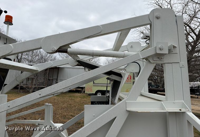 image for item DX5952 Sky Watch mobile surveillance tower