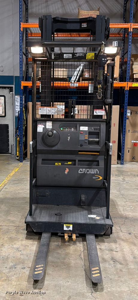 image for item DX5953 2016 Crown SP3520-30 order picker