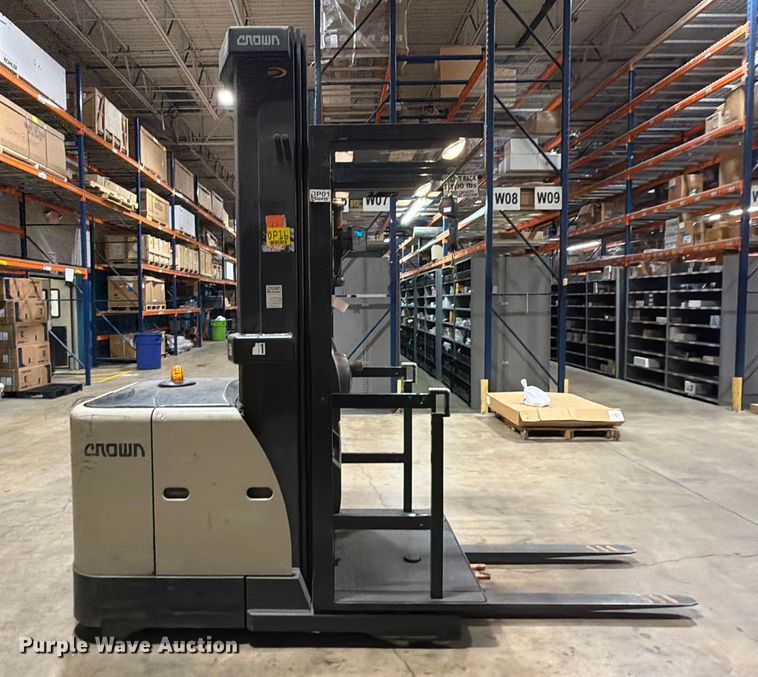 image for item DX5953 2016 Crown SP3520-30 order picker