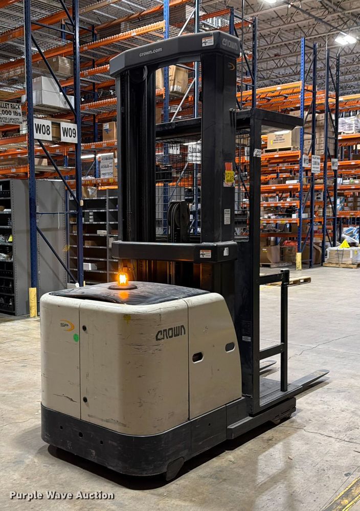 image for item DX5953 2016 Crown SP3520-30 order picker