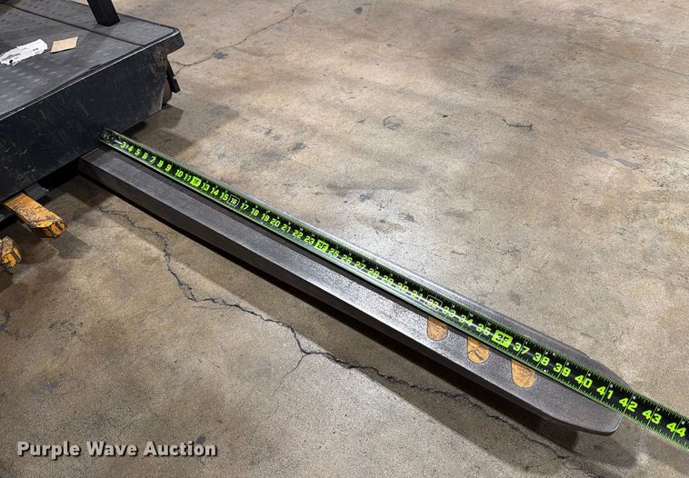 image for item DX5953 2016 Crown SP3520-30 order picker