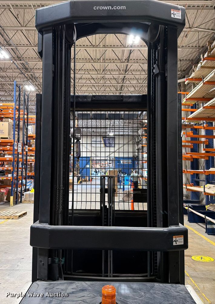 image for item DX5953 2016 Crown SP3520-30 order picker