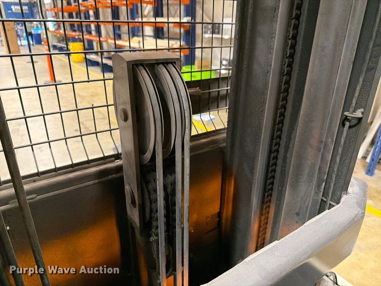 image for item DX5953 2016 Crown SP3520-30 order picker