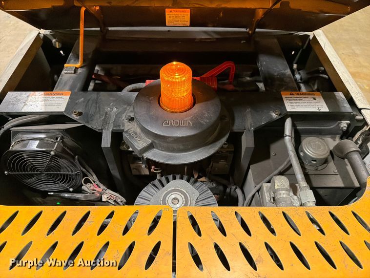 image for item DX5953 2016 Crown SP3520-30 order picker