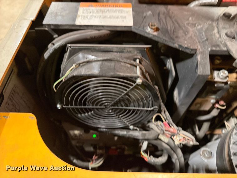 image for item DX5953 2016 Crown SP3520-30 order picker