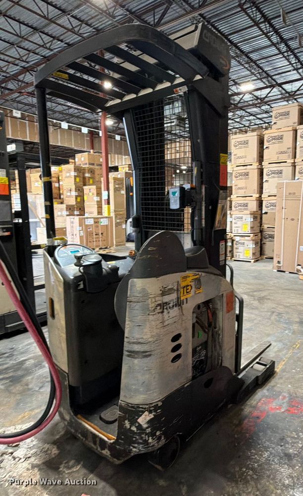 image for item DX5954 2016 Crown RR5725-35 reach truck
