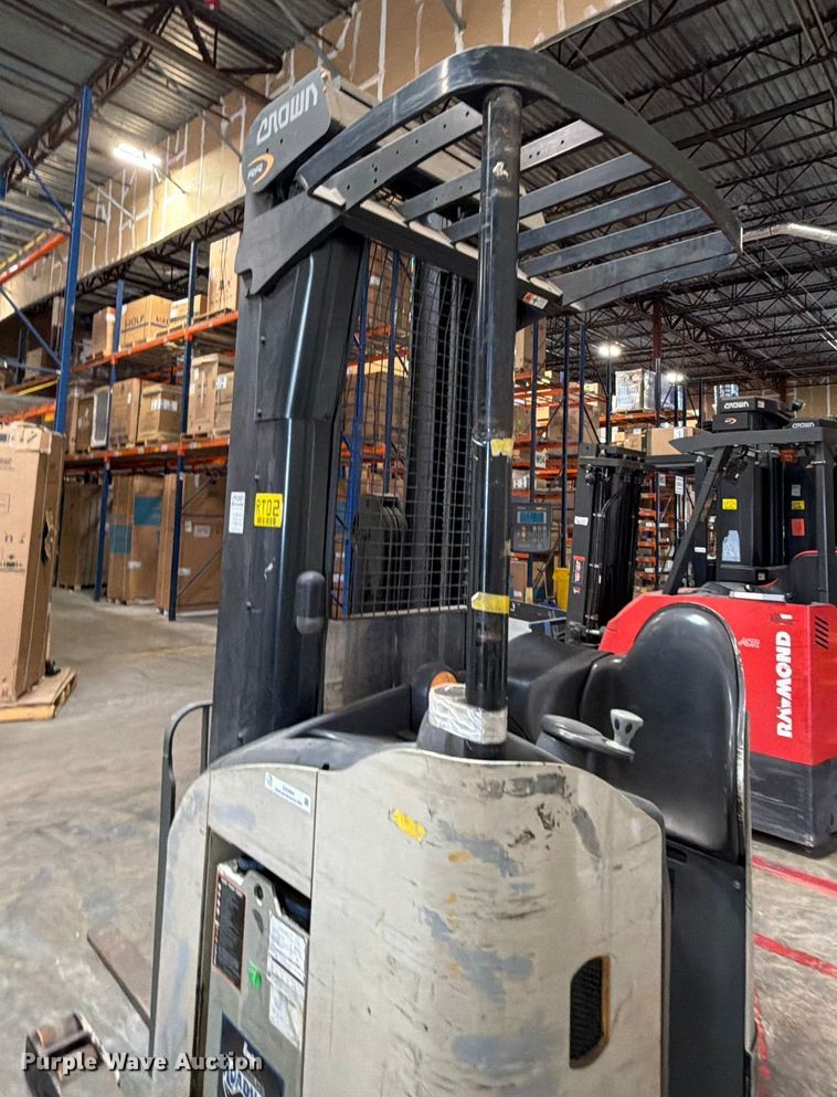 image for item DX5954 2016 Crown RR5725-35 reach truck