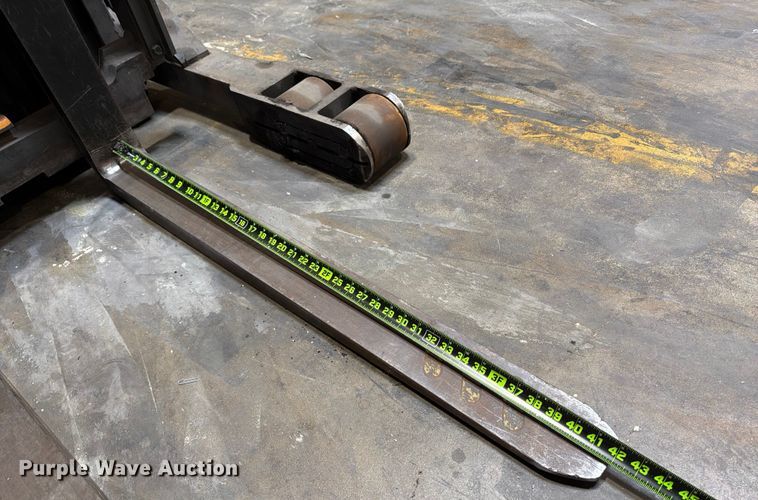 image for item DX5954 2016 Crown RR5725-35 reach truck